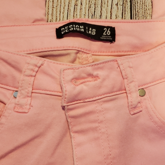 Design lab mid rise pink jeggings size 26 - Picture 2 of 3